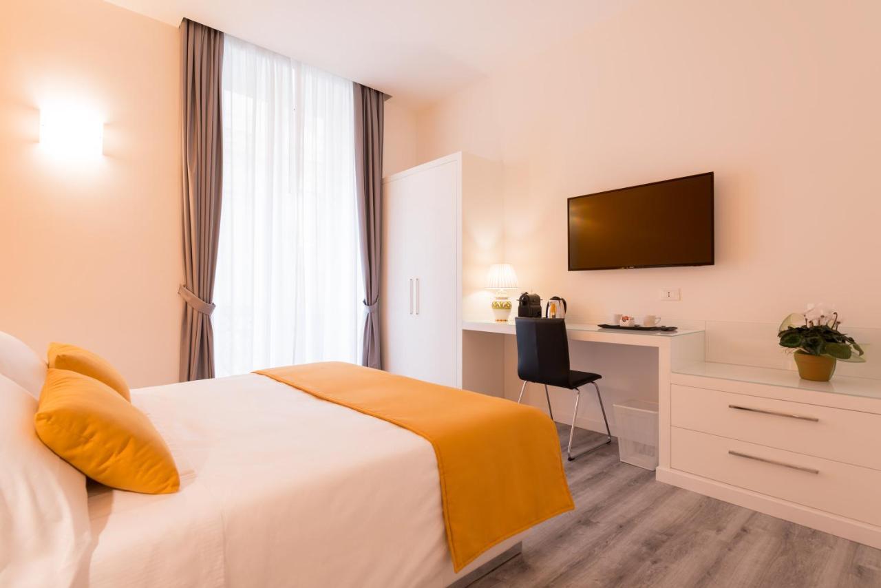 Napoliving Hotell Exteriör bild